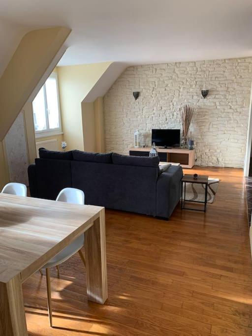 Nevers, Appartement De Standing Proche De La Gare Exterior photo