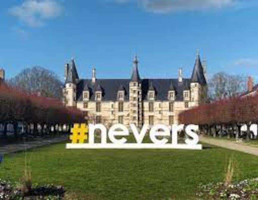 Nevers, Appartement De Standing Proche De La Gare Exterior photo